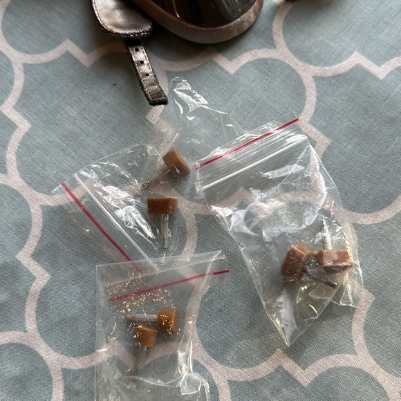 BOURNE pewter suede size 9 sandals. Chunky stones. - Picture 9 of 11